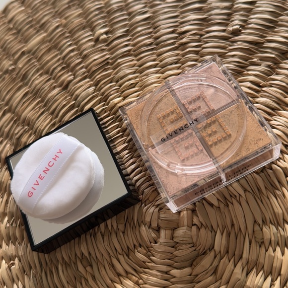 Givenchy PRISME Libre Highlighter 
2 Color Loose Powder Highlighter - Picture 4 of 11